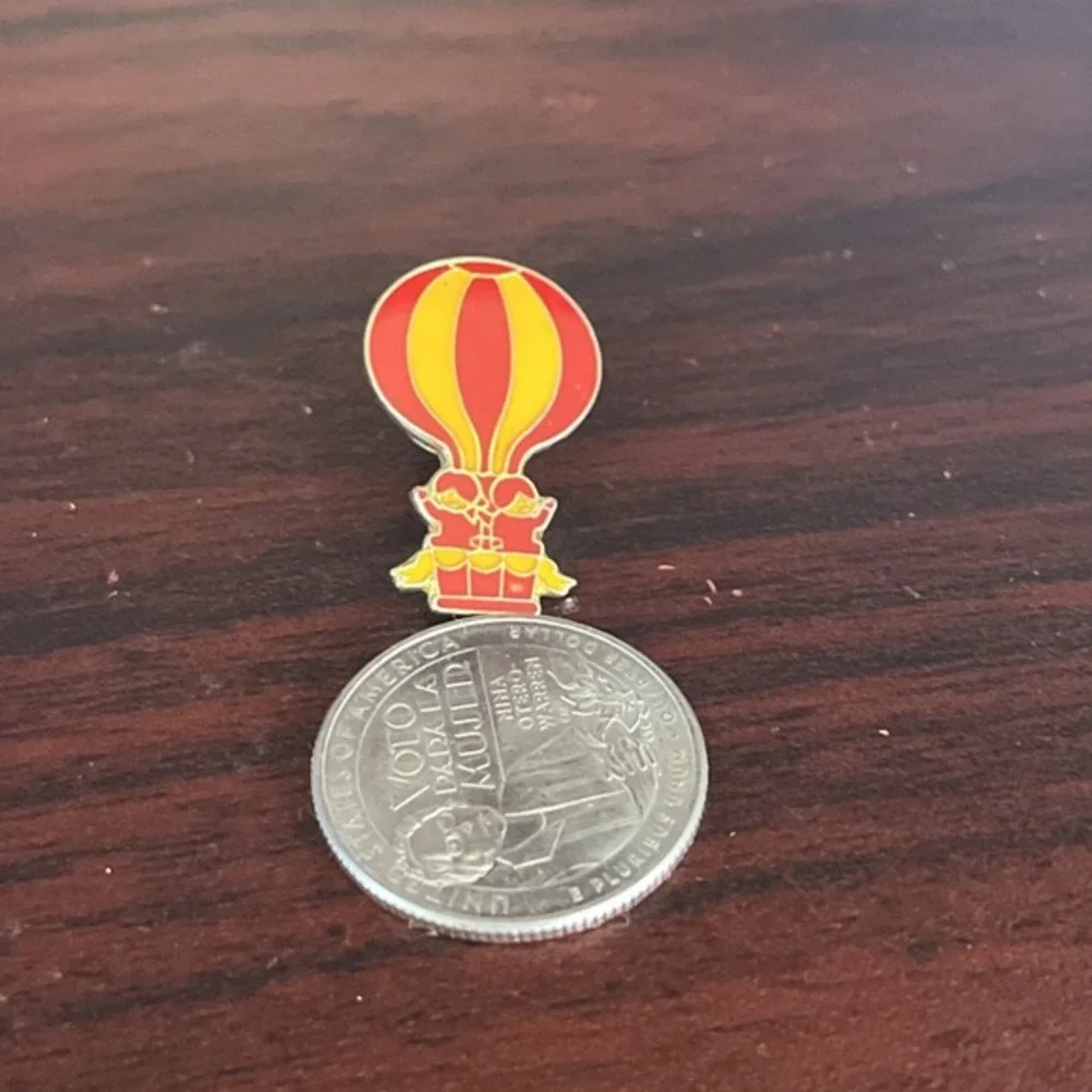Hot Air Balloon Red & Yellow Lapel‎ Hat Pin